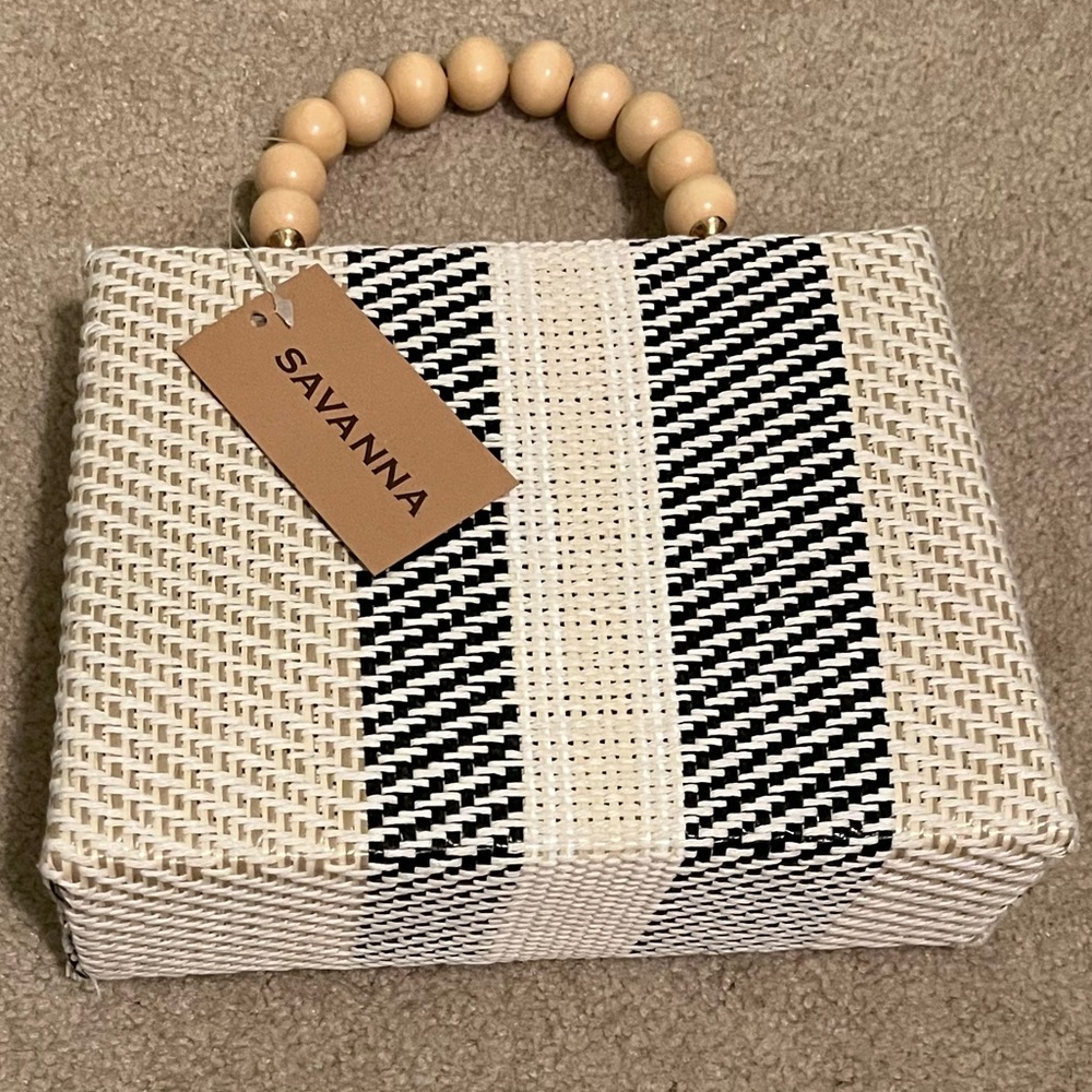 Savanna woven purse